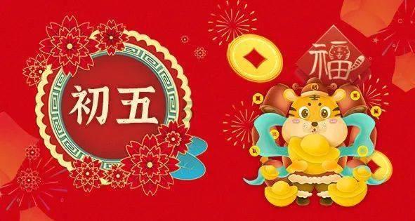 度假的时尚女孩